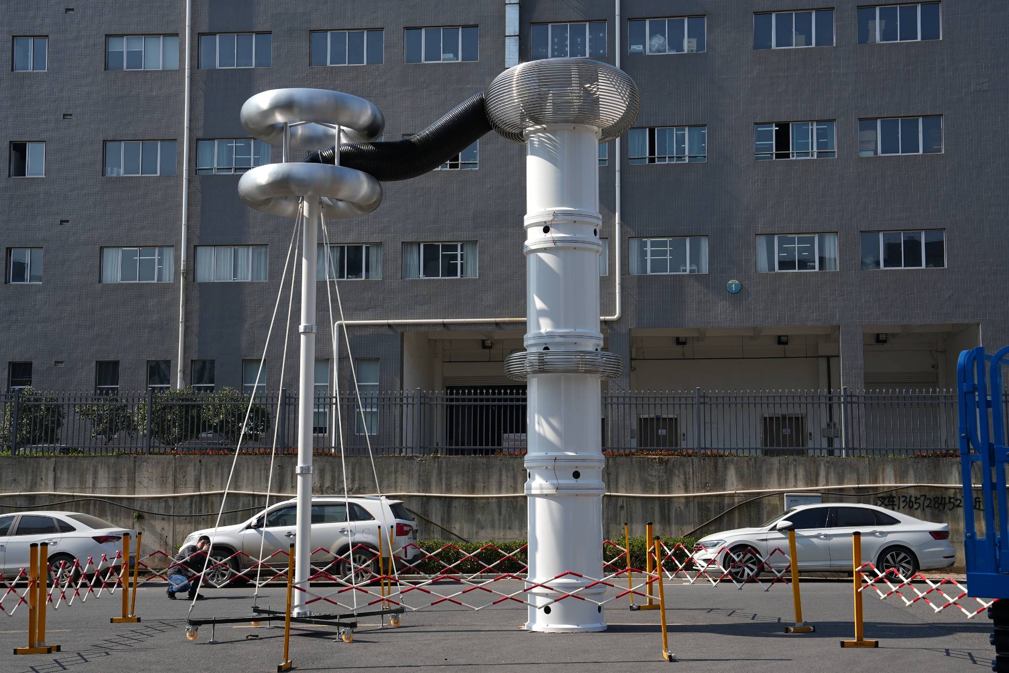 Variable Frequency Series Resonant Test System Variable Frequency Series Resonant Test System